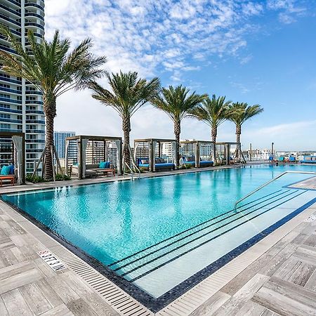 Luxurious Hyde Resort Apartments Hollywood Exterior foto